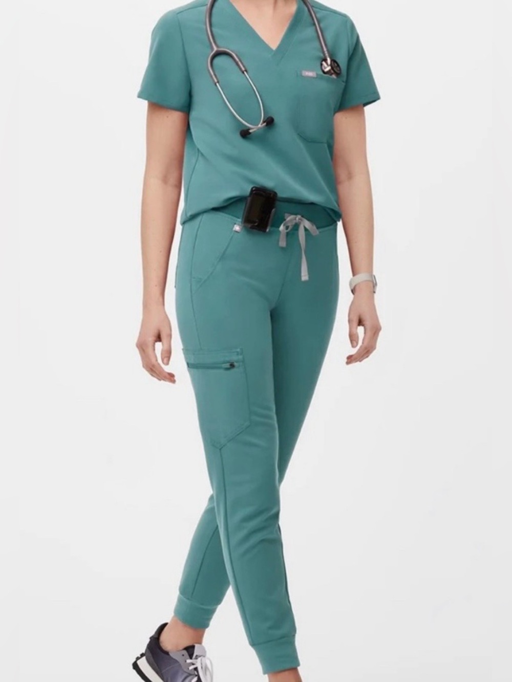 Figs Zamora Joggers Size Large in Hydrogreen